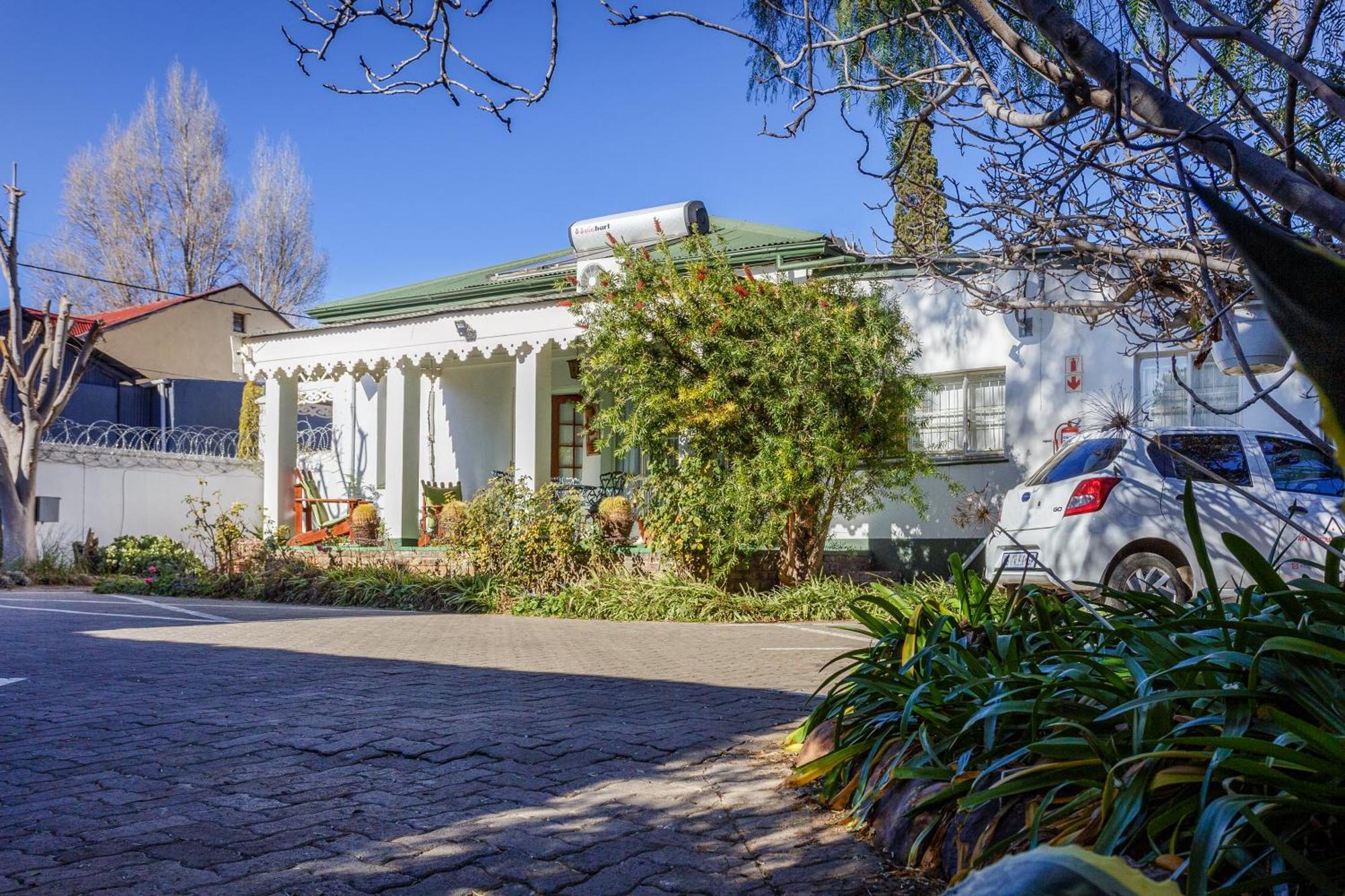 Horse And Mill Guesthouse Colesberg Exterior foto