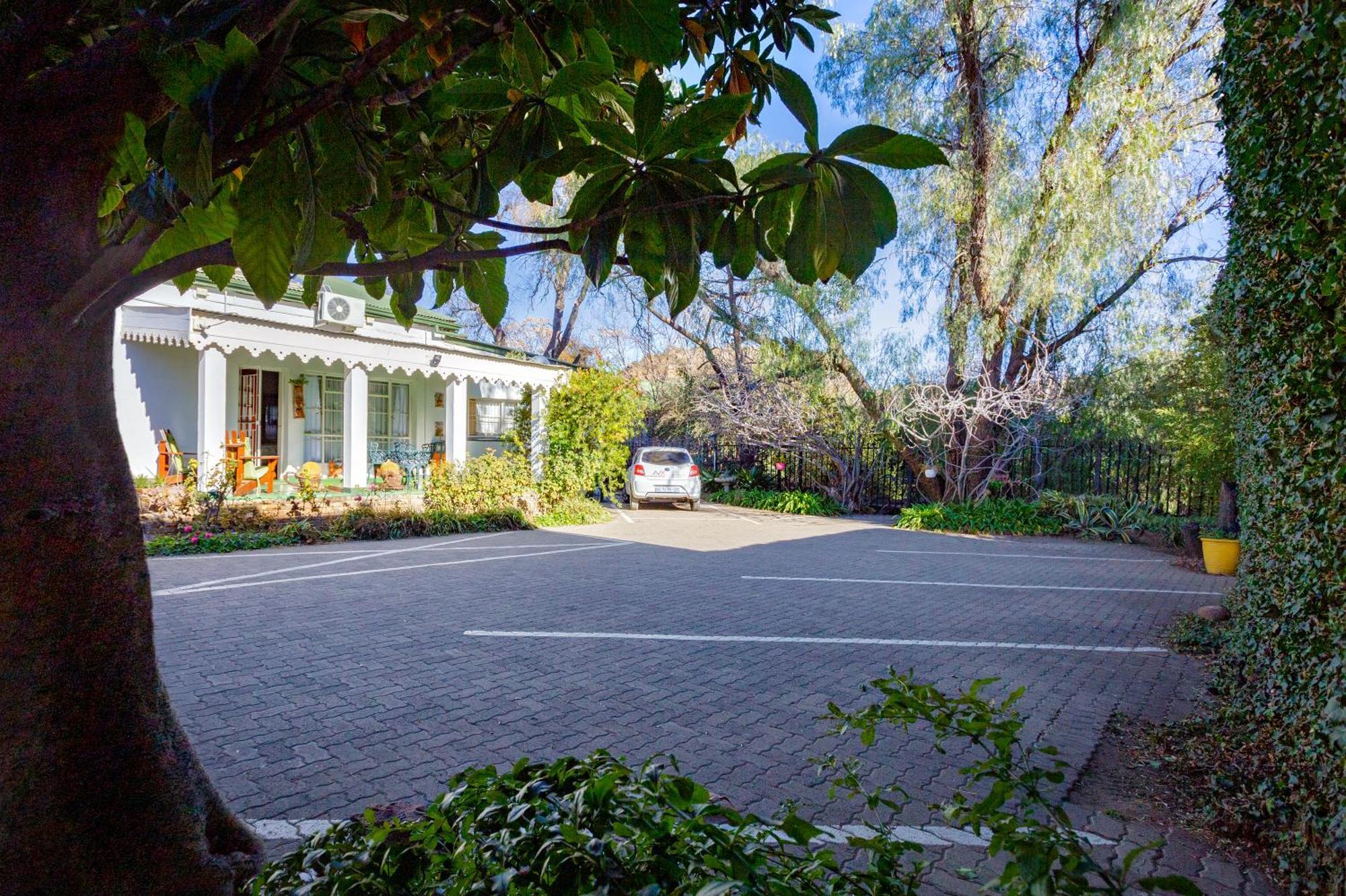 Horse And Mill Guesthouse Colesberg Exterior foto